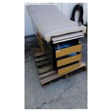 Midmark 104 Exam Chair Midmark 104 Exam Chair