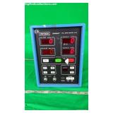 Critikon, Dinamap 8100 Vital Signs Monitor w/ SpO2 Critikon, Dinamap 8100 Vital Signs Monitor w/ SpO2