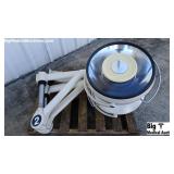 Amsco Polaris Ceiling Mouted Dual Lamp Surgical Li Amsco Polaris Ceiling Mouted Dual Lamp Surgical Li
