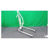 Invacare  9805P Personal Hydraulic Patient Body Li