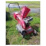 Troy-Bilt Wood Chipper/ Vac