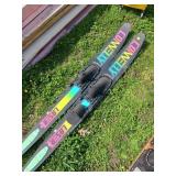 Connelly Laser Water Skis Pair