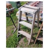 3-Foot Aluminum Step Ladder