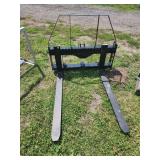 Heavy-Duty Skid Steer Pallet Forks Attachment