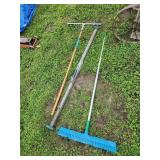 3 Outdoor Yard Tools
