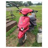 E-Ton Beamer Red Scooter