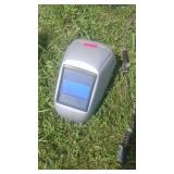 Fibre-Metal Welding Helmet with Auto-Dark