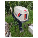 Evinrude E18 Outboard Motor Pulls Over