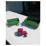 Case5240Tractor with JD Feed Wagon and Flair Wagon