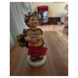 Goebel Hummel Figurine Exclusive Edition 1977