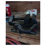 Adjustable Swivel Base Bench Vise