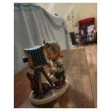 Goebel Hummel Figurine "The Photographer"