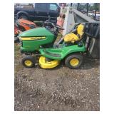John Deere X300 Lawn Tractor, 42 Inch Cut