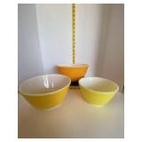 Pyrex Mixing Bowl Set