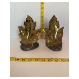 Gold-colored Matching Leaf Bookends