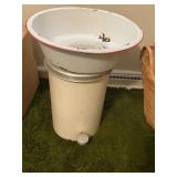 Metal Trash Can & Enameled Basin