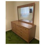 Broyhill 10 Drawer Dresser w/Mirror