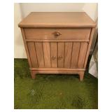 Broyhill Nightstand 1Drawer, 2 Doors