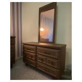6 Drawer Dresser w/Mirror