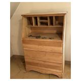 Mr Bren Handmade Secretary
