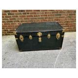 Footlocker/Trunk with Tray
