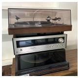 Vintage Turn Tables & Stereo *