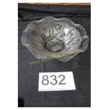 Jeannette Glass Clear Ruffled Centerpiece Bowl