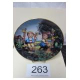 M.J. Hummel 'Apple Tree Boy and Girl' Plate