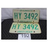 Pair of Illinois License Plate / HY3492 - (1977)