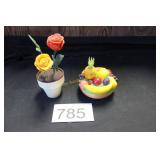 Whimsical Vtg. Kitchenalia S & P Shaker Sets - (2)