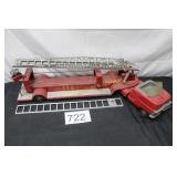 Vtg. Structo 'S.F.D.' Hydraulic Hook & Ladder