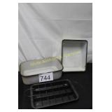 Vintage Farmhouse Enamelware & Brownie Pan