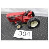 Ertl International 1:16 Scale 1984 Die Cast Tracto