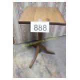 Vtg. 21' Wooden Pedestal Flower / Drink Stand