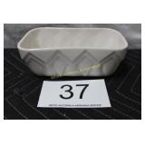 Brush McCoy Off White Colored Planter