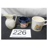 Belleck Nepture Creamer - Abstract Mug & More