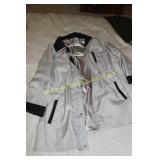 Women's XL Tan & Black All-Weather Jacket