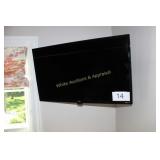 ONN 32' LED Smart TV w/Built in Roku Platform