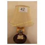 Vtg. Gold Porcelain Lamp w/Fragonard Scene