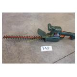 B & D 18' Electric Hedge Trimmer