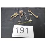 Vintage Skeleton Keys & Yale Padlock Key
