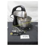 Hamilton Beach Stand Mixer w/Bowl & Attach's