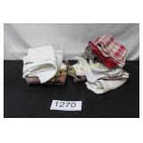 Assorted Dish Cloths & Kitchen Towels
