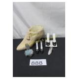 Assorted Shoe Dï¿½cor