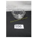 2 Piece Nesting Pyrex Clear Mixing Bowls