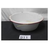 Enamelware Washing Tub w/Red Rim