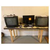 (3) Working TVs & Stand