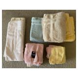 Bath Mats, Towels & Wash Clothes
