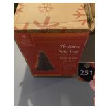 7ft Aster Pine Tree, Stand & Lights