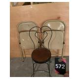Folding Chairs & Parlor Chair